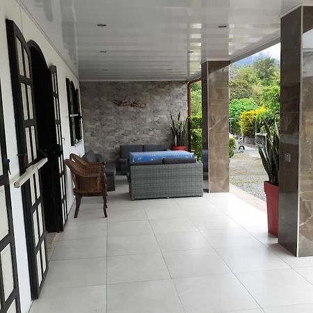 Charmante Maison Au Coeur Des 3 Montagnes Salazie Bagian luar foto